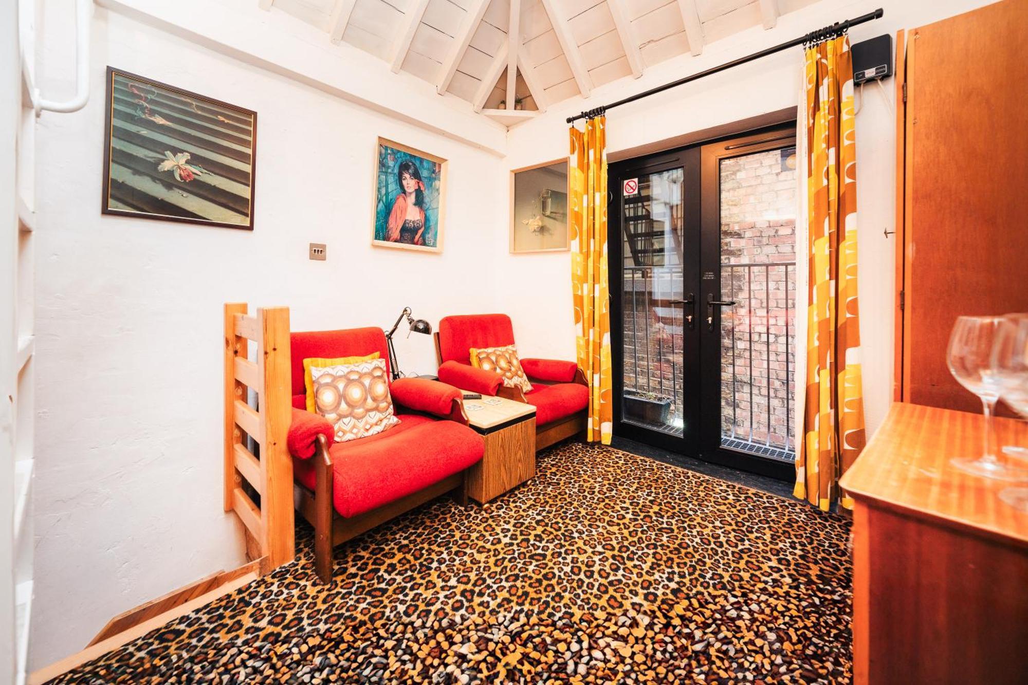 Appartamento Quirky And Cosy Soho Stables House Londra