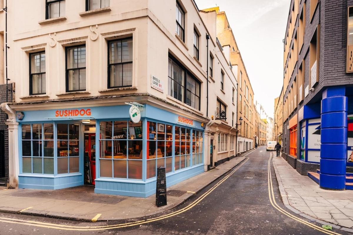 Quirky And Cosy Soho Stables House Londra